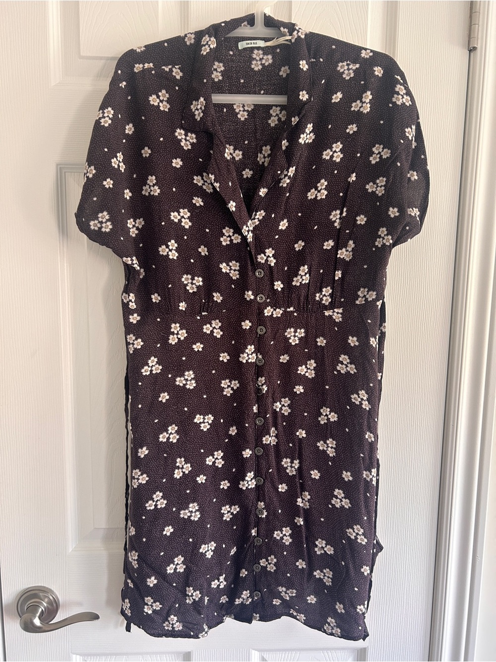 Kimchi Blue Black Floral Midi Dress
